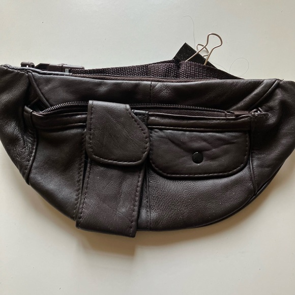 Hip Bag Brown zippers compartments adjustable belt $10 - Picture 4 of 4